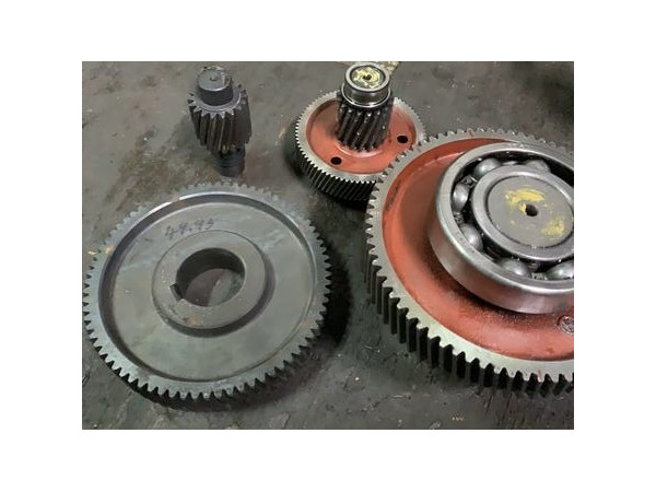 減速箱齒輪與軸承更新